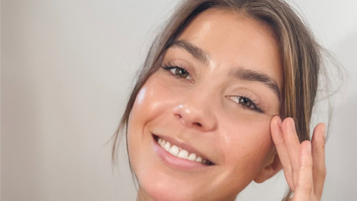 Die ultimative Make-up-Routine für einen strahlenden Teint am Valentinstag